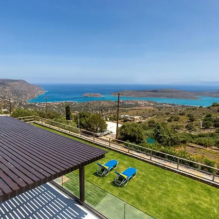 Villa Lela Seaview By *
